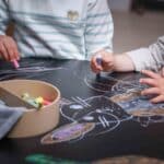 Drawin’board XXL – Plateau réversible Ø 90 cm pour enfants