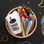 Stiftehalter aus Holz und recyceltem Kunststoff