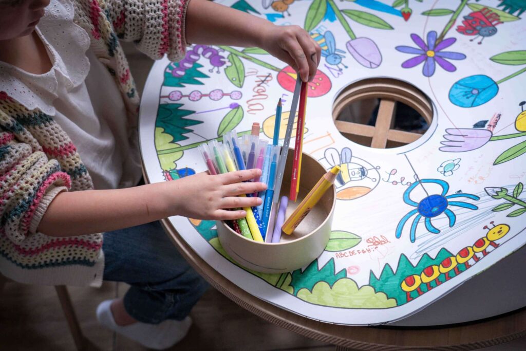 Play &amp; Build MINI – LEGO®* kompatible Basis für Kinder von 5 bis 10 Jahren