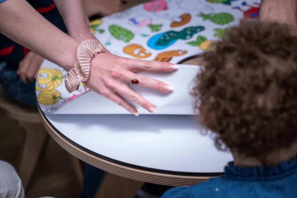 Play &amp; Build MINI – LEGO®* kompatible Basis für Kinder von 5 bis 10 Jahren