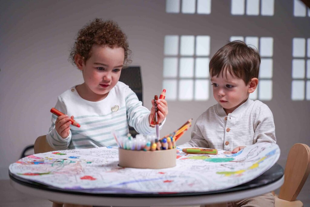 Play &amp; Build MINI – LEGO®* kompatible Basis für Kinder von 5 bis 10 Jahren