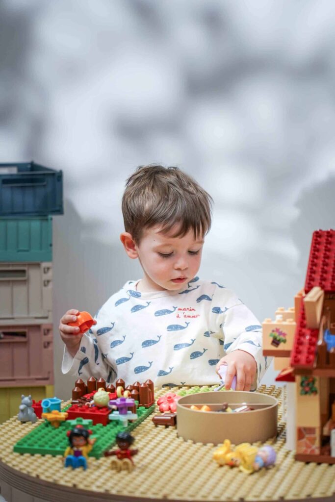 Play &amp; Build MINI – LEGO®* kompatible Basis für Kinder von 5 bis 10 Jahren