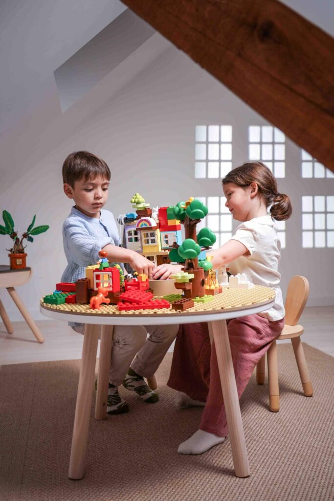 Play &amp; Build MINI – LEGO®* kompatible Basis für Kinder von 5 bis 10 Jahren