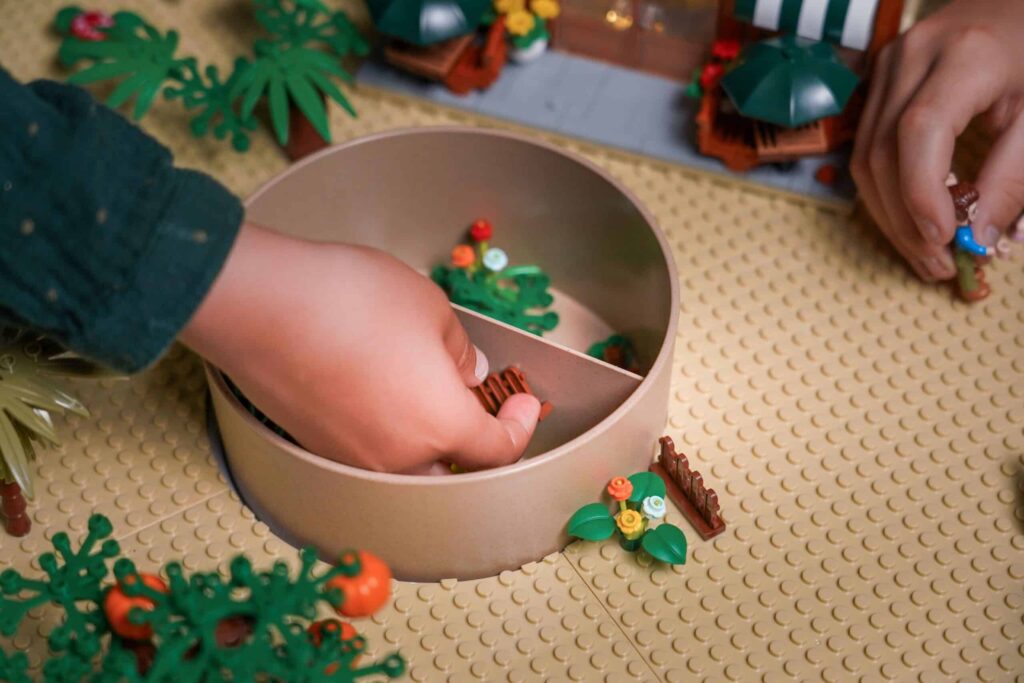 Play &amp; Build MINI – LEGO®* kompatible Basis für Kinder von 5 bis 10 Jahren