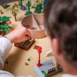Play &amp; Build MINI – LEGO®* kompatible Basis für Kinder von 5 bis 10 Jahren