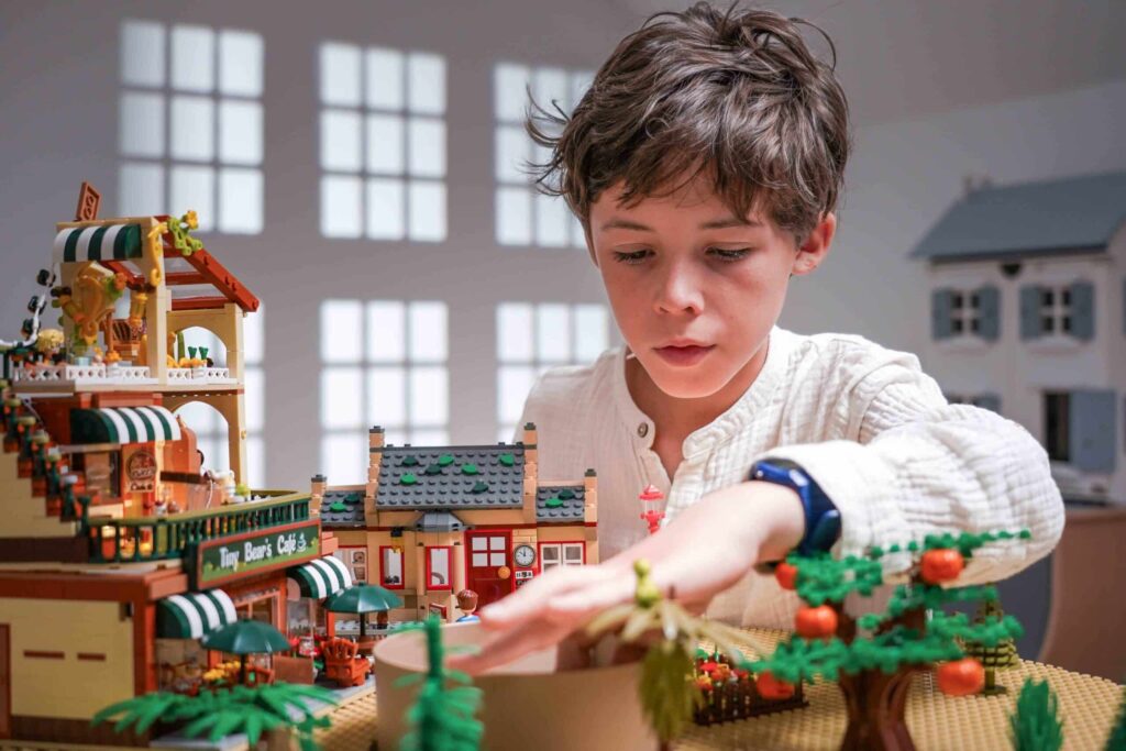 Play &amp; Build MINI – LEGO®* kompatible Basis für Kinder von 5 bis 10 Jahren