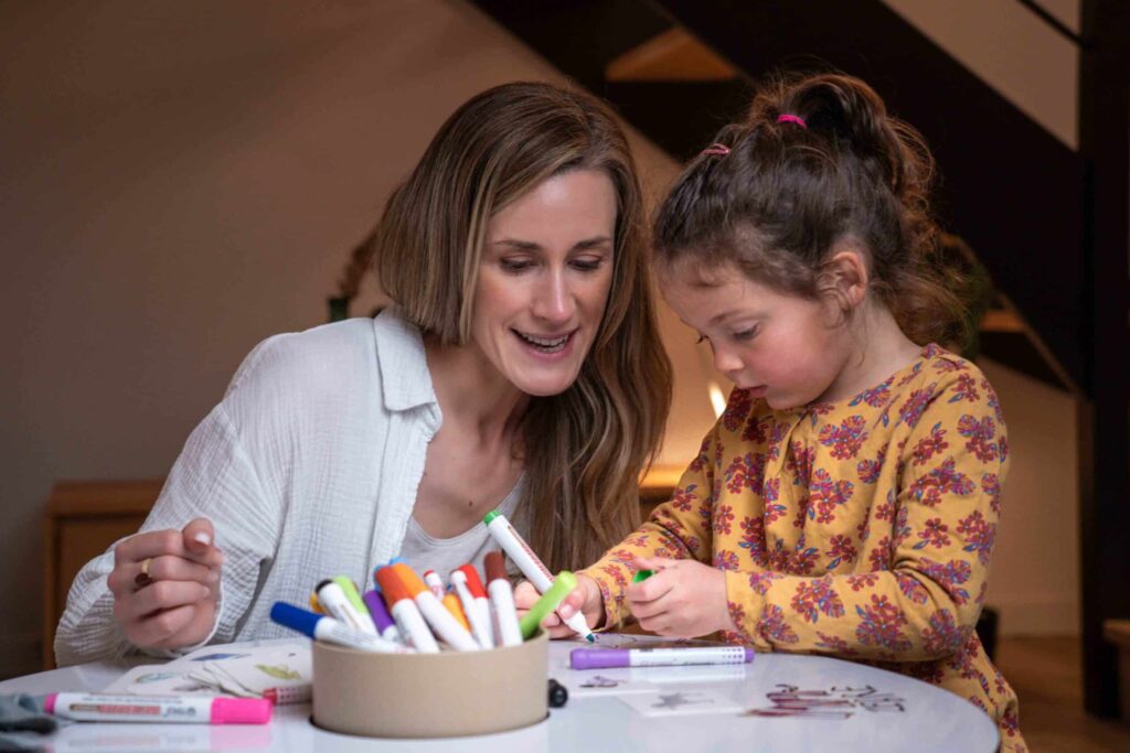 Zeichentafel – Abwischbare Tafel für den Kindertisch