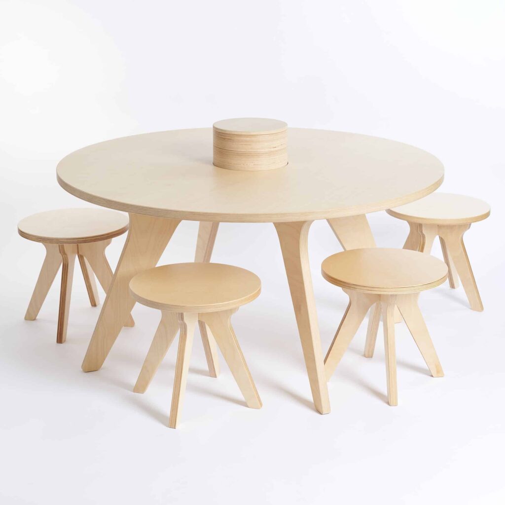 Drawin'table® XXL Set + 4 Hocker – Kinderzeichentisch